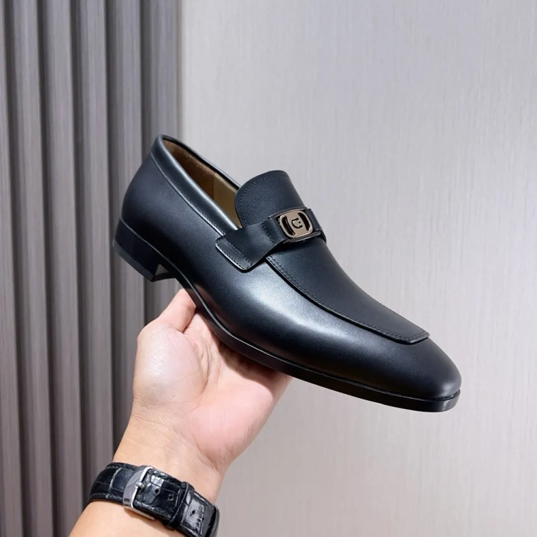 Factory P620💰🔥《Ferragamo》👏Latest•High-end top brand luxury~purchasing agent, top~quality. New fashionable business men's shoes🔜The uppers are made of original cashmere cowhide➕cowhide·lining, with fine workmanship. The original stylish and soft combination wear-resistant and non-slip outsole is light and comfortable on the feet. The real thing looks better in real life. Size: 38/44